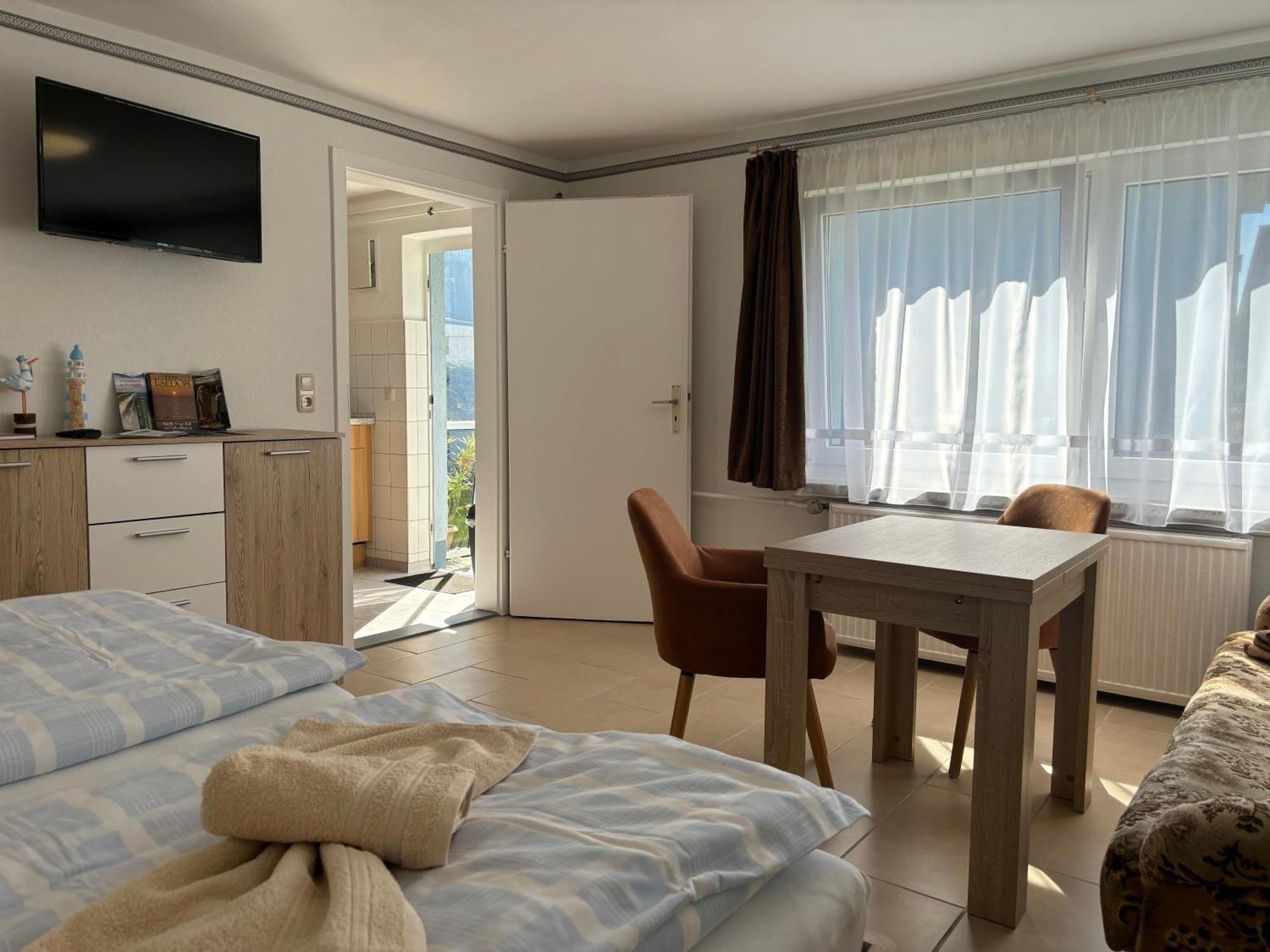 2 Ferienzimmer Inkl Fr & 1 Bungalow, Wlan, Garten, Grill Zinnowitz Buitenkant foto